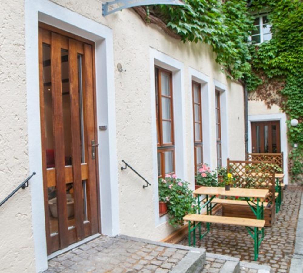 Aufhauser Hof Regensburg Ngoại thất bức ảnh