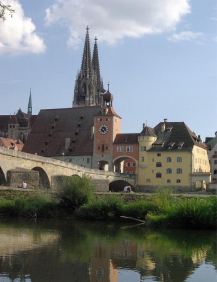 Aufhauser Hof Regensburg Ngoại thất bức ảnh